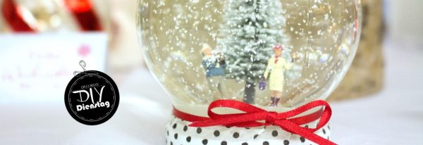 Es schneit!!!! - In unserer DIY-Schneekugel