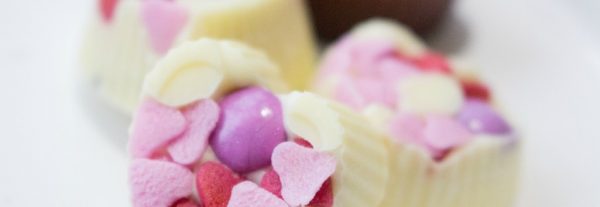 Zum Dahinschmelzen - kleine Schokoherzen für die Liebsten