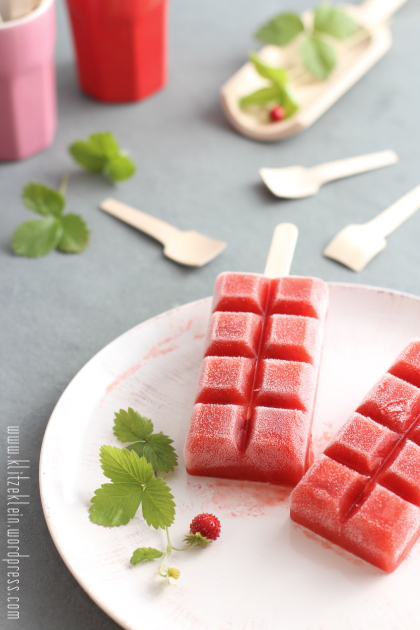 strawberry-vanilla-sorbet