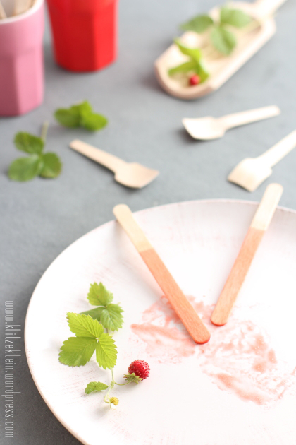 strawberry-vanilla-sorbet2