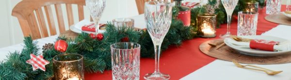 Frohes Fest - Unsere Weihnachtsfesttafel mit Tafelstoff
