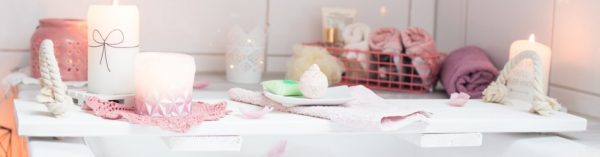 Perfekter Schaumbad-Partner - DIY-Badewannenbrett Perfekter Schaumbad-Partner - DIY-Badewannenbrett